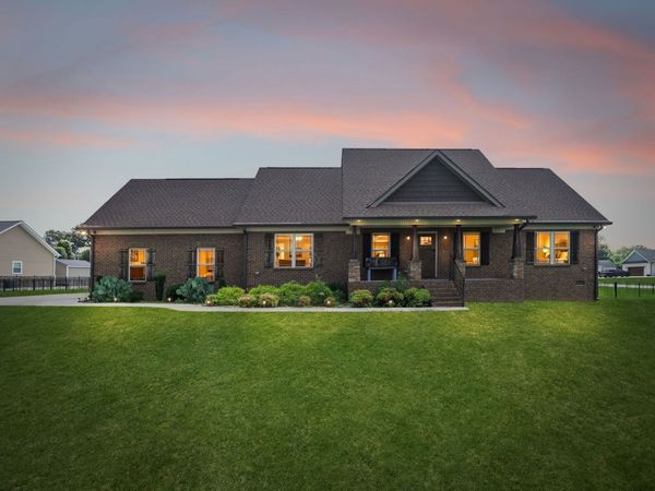 32 Richland Hills Dr, Manchester, TN 37355