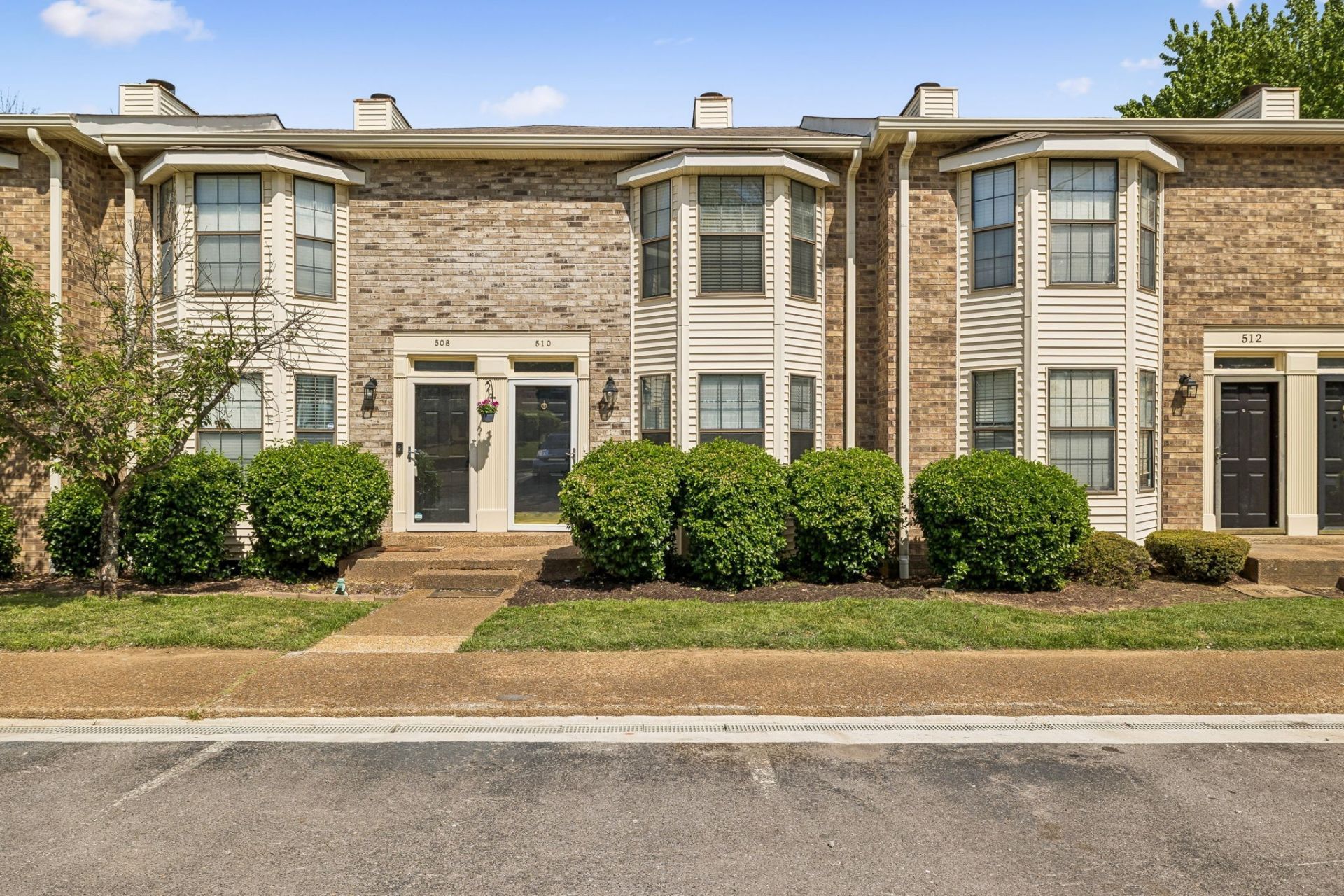 510 Thomas Jefferson Cir , Madison, TN 37115 Main Photo