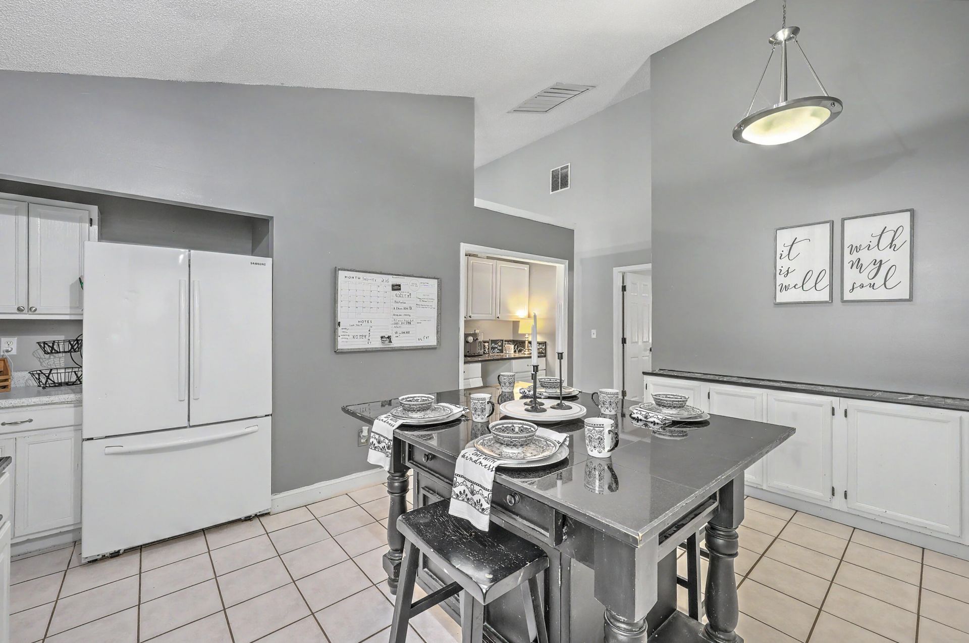 106 Bradd Street Photo 12