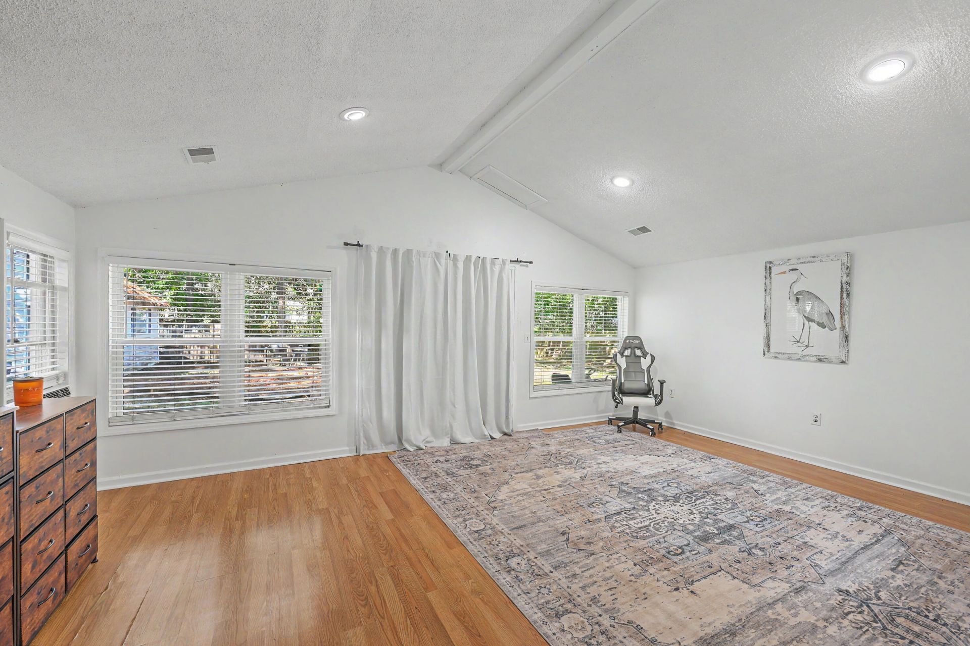 106 Bradd Street Photo 23