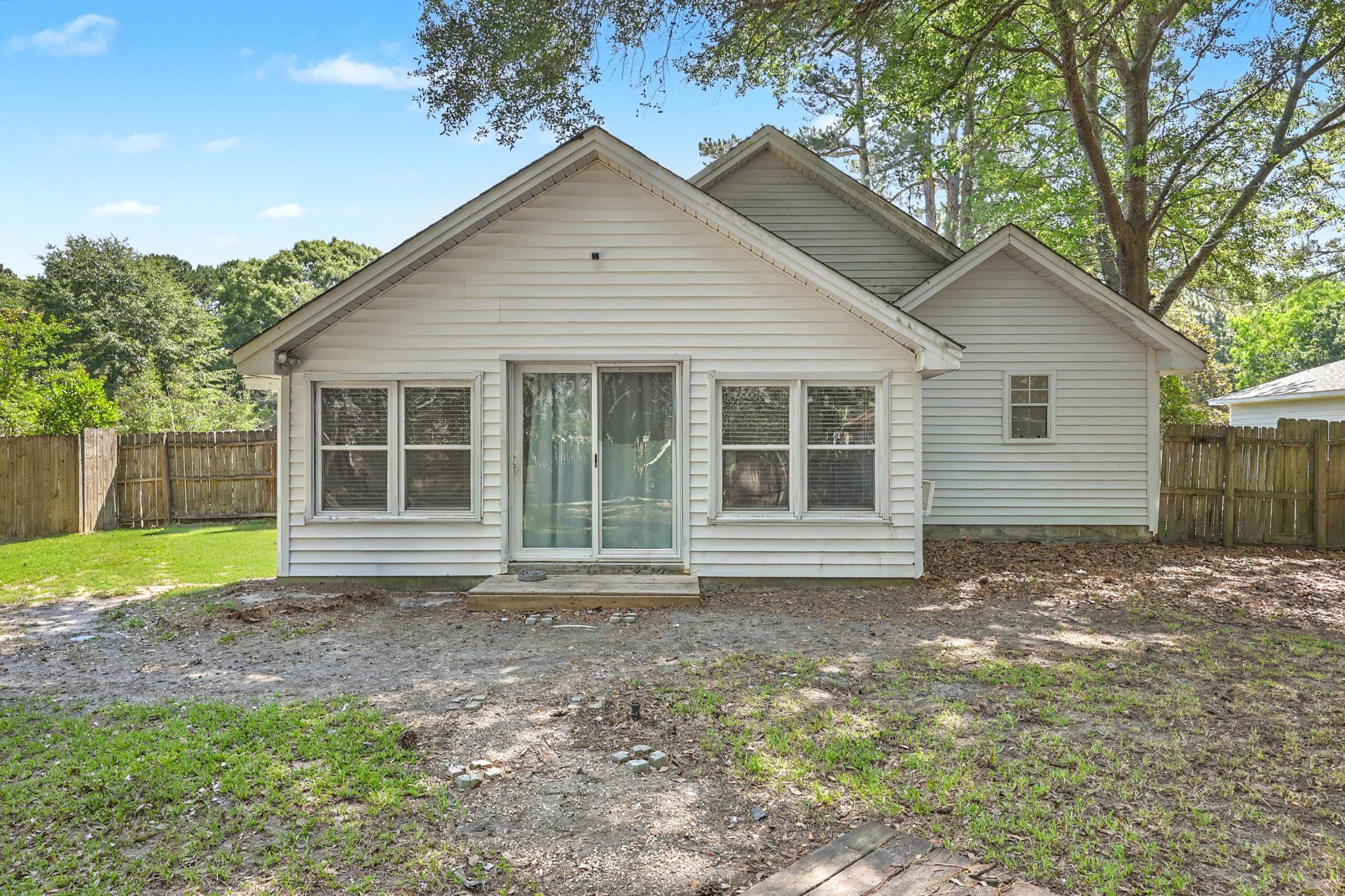 106 Bradd Street Photo 25