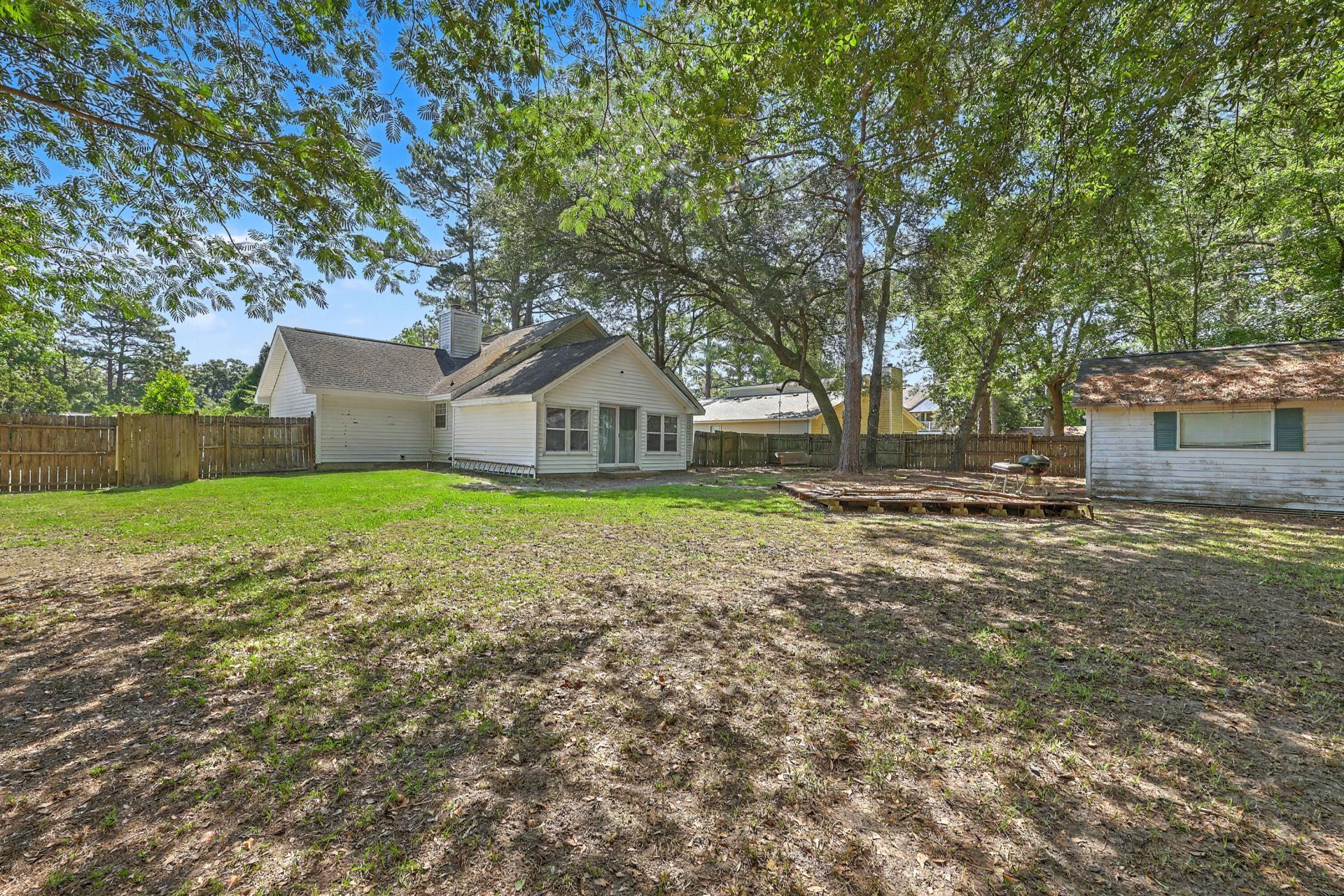 106 Bradd Street Photo 27