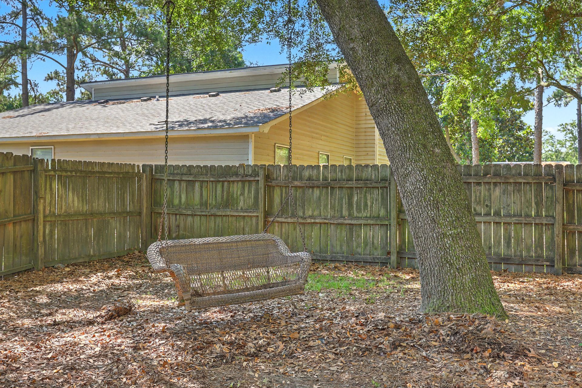 106 Bradd Street Photo 29