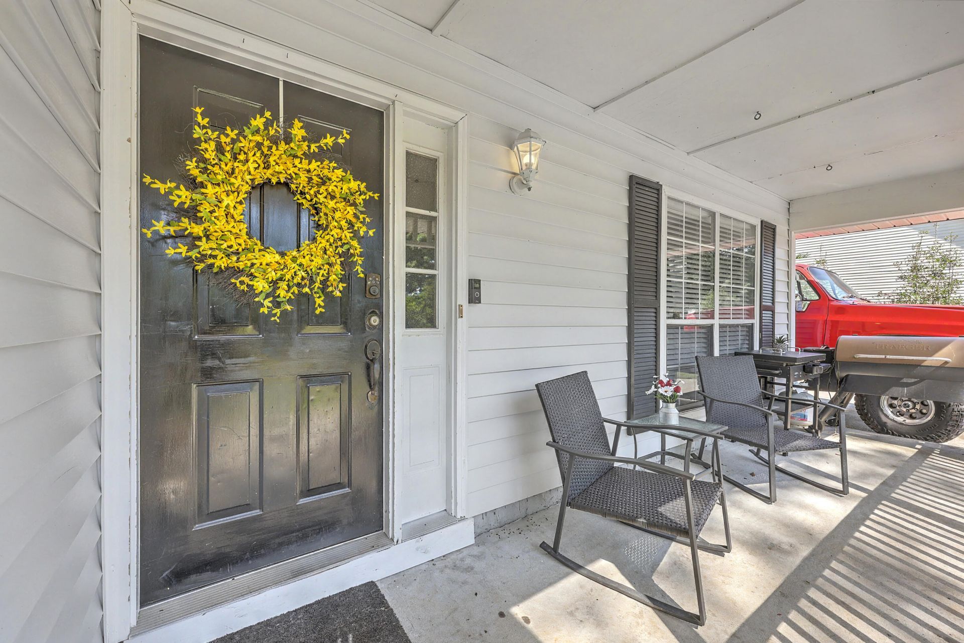 106 Bradd Street Photo 6