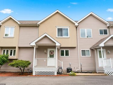 102 Pierpont Heights, Morgantown, WV 26508