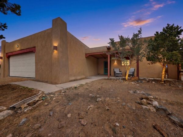 7 Bonito Court, Santa Fe, NM 87508