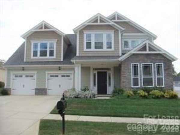 10517 Donahue Drive , Huntersville, NC 28078