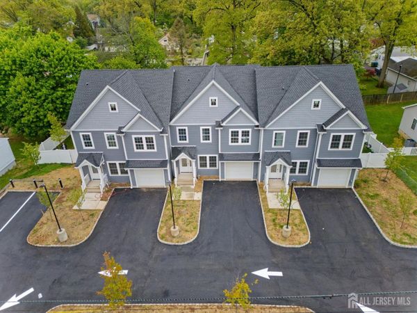 8 travers Avenue , Edison, NJ 08817