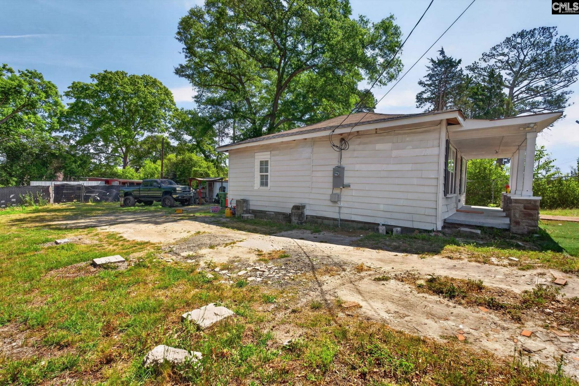 1002 Eastman Street Photo 20