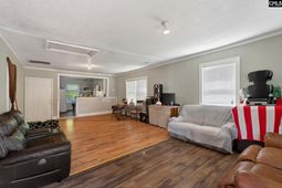 1002 Eastman Street photo 4