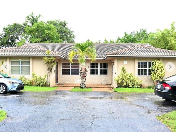 11200 NW 39th Street NW, Unit A-b, Coral Springs, FL 33065