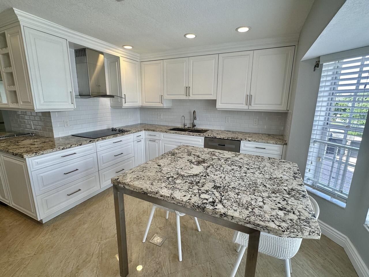 4230 N Ocean Drive, Hollywood, FL 33019 Photo