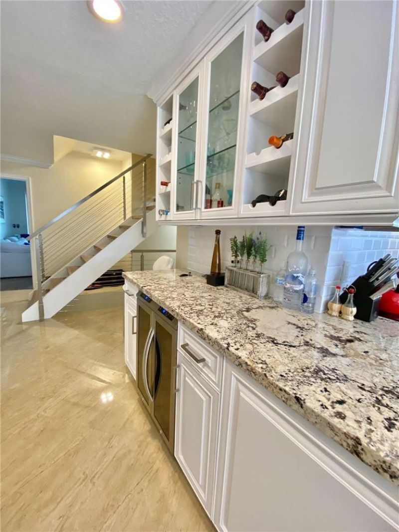 4230 N Ocean Drive, Hollywood, FL 33019 Photo