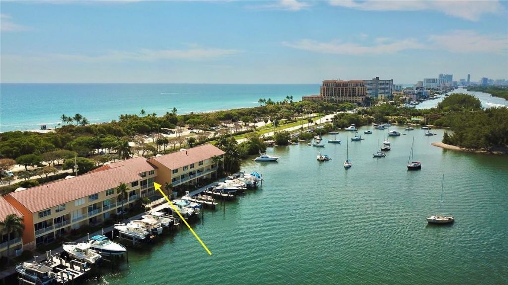 4230 N Ocean Drive, Hollywood, FL 33019 Photo