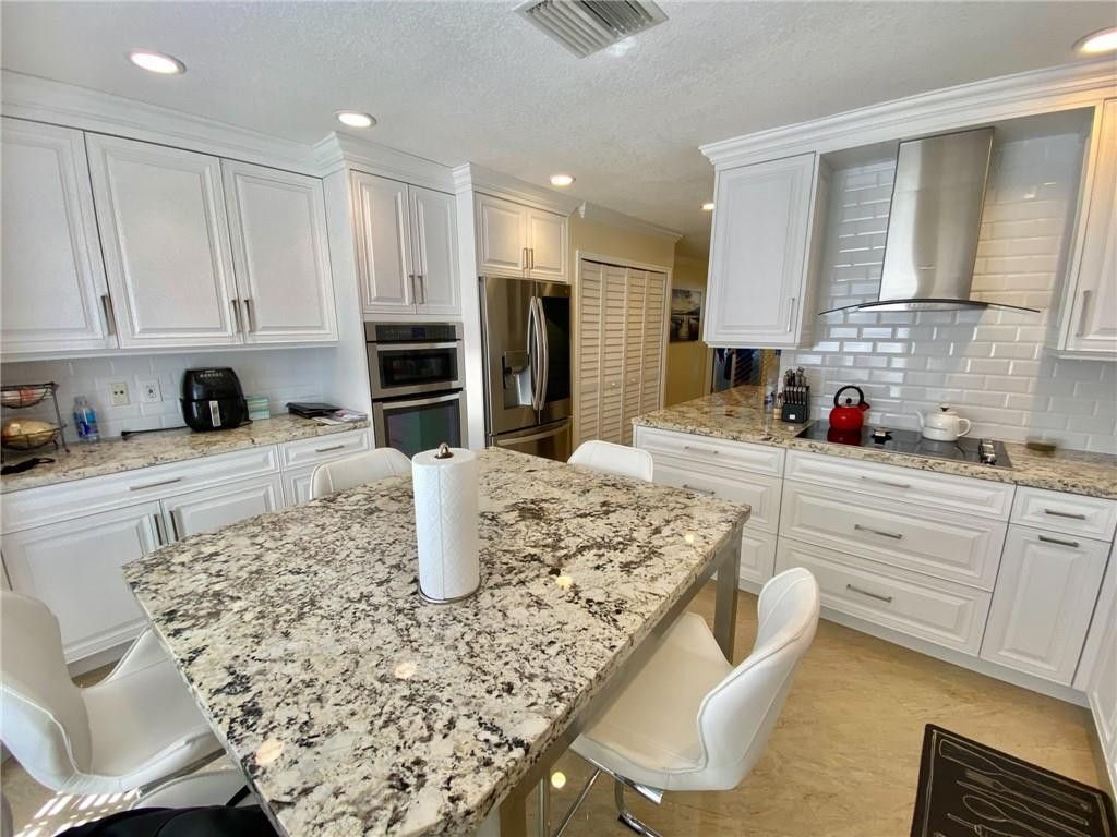 4230 N Ocean Drive, Hollywood, FL 33019 Photo