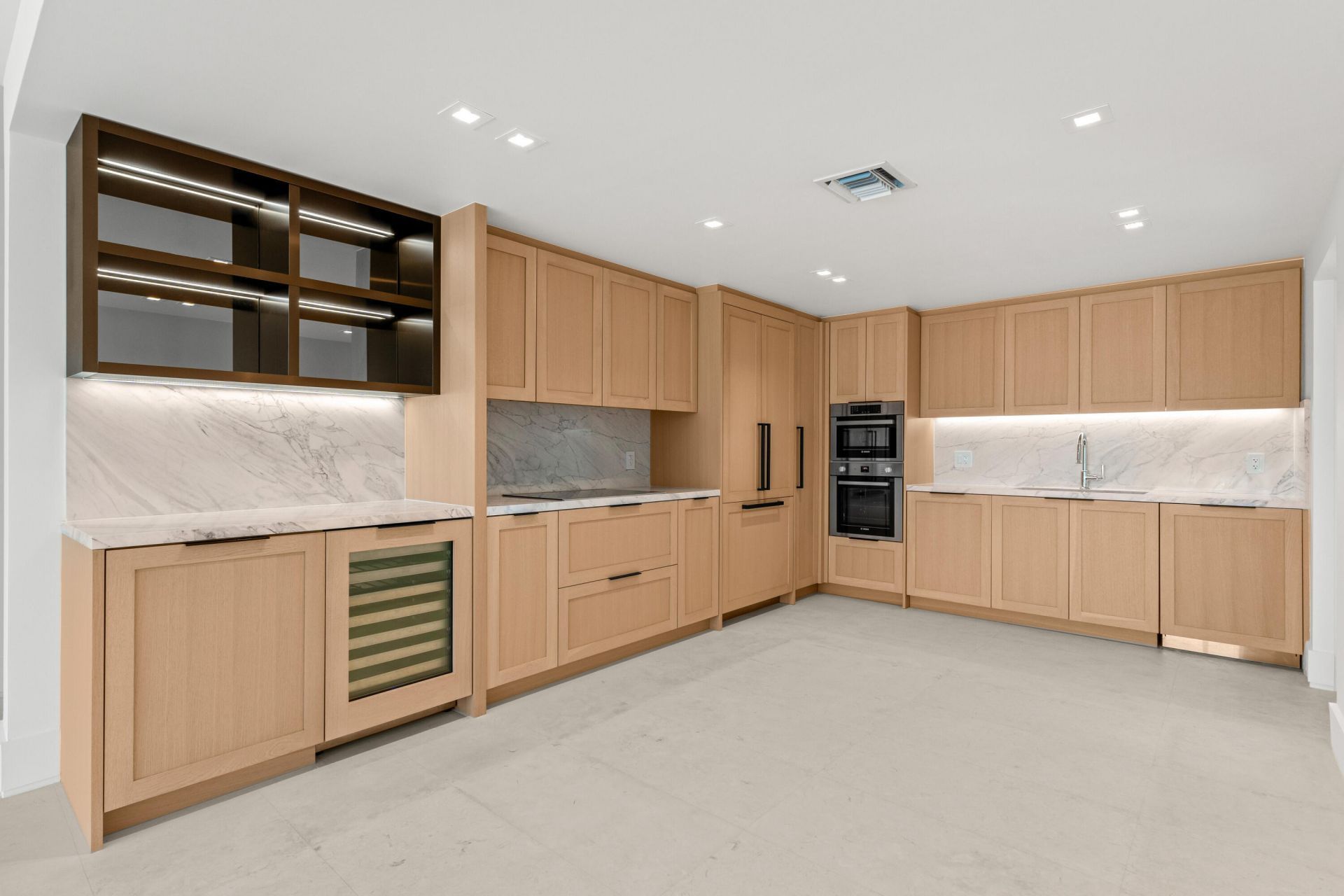 2185 Ibis Isle Road, Unit 1, Palm Beach, FL 33480 Photo