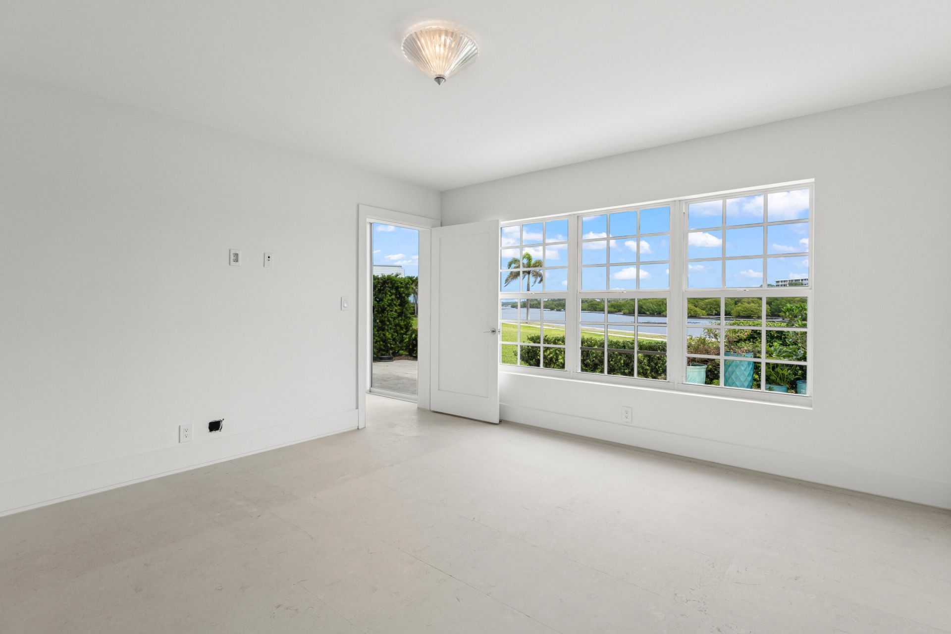 2185 Ibis Isle Road, Unit 1, Palm Beach, FL 33480 Photo