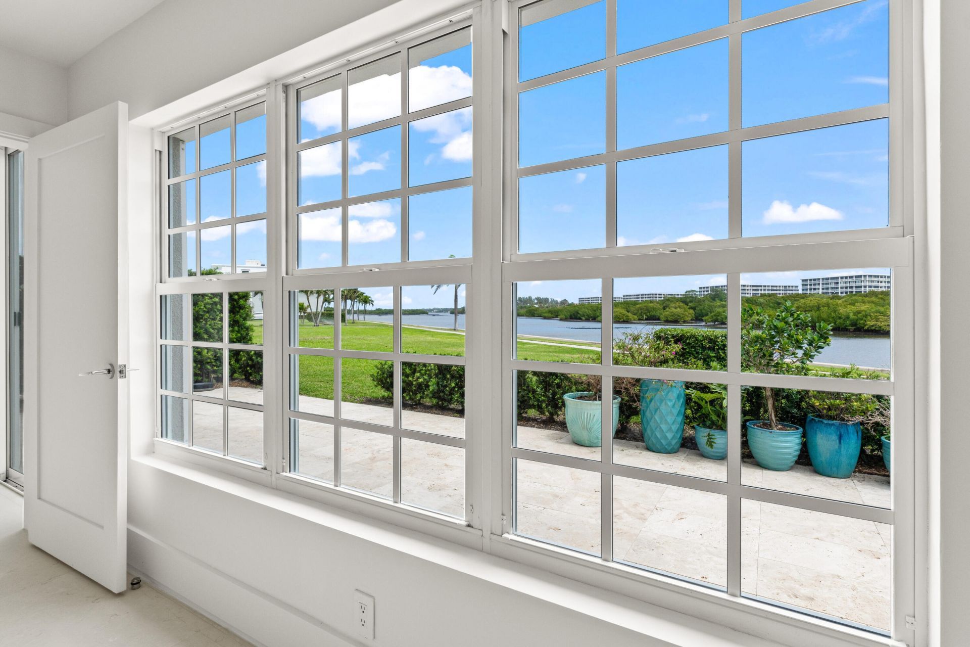 2185 Ibis Isle Road, Unit 1, Palm Beach, FL 33480 Photo