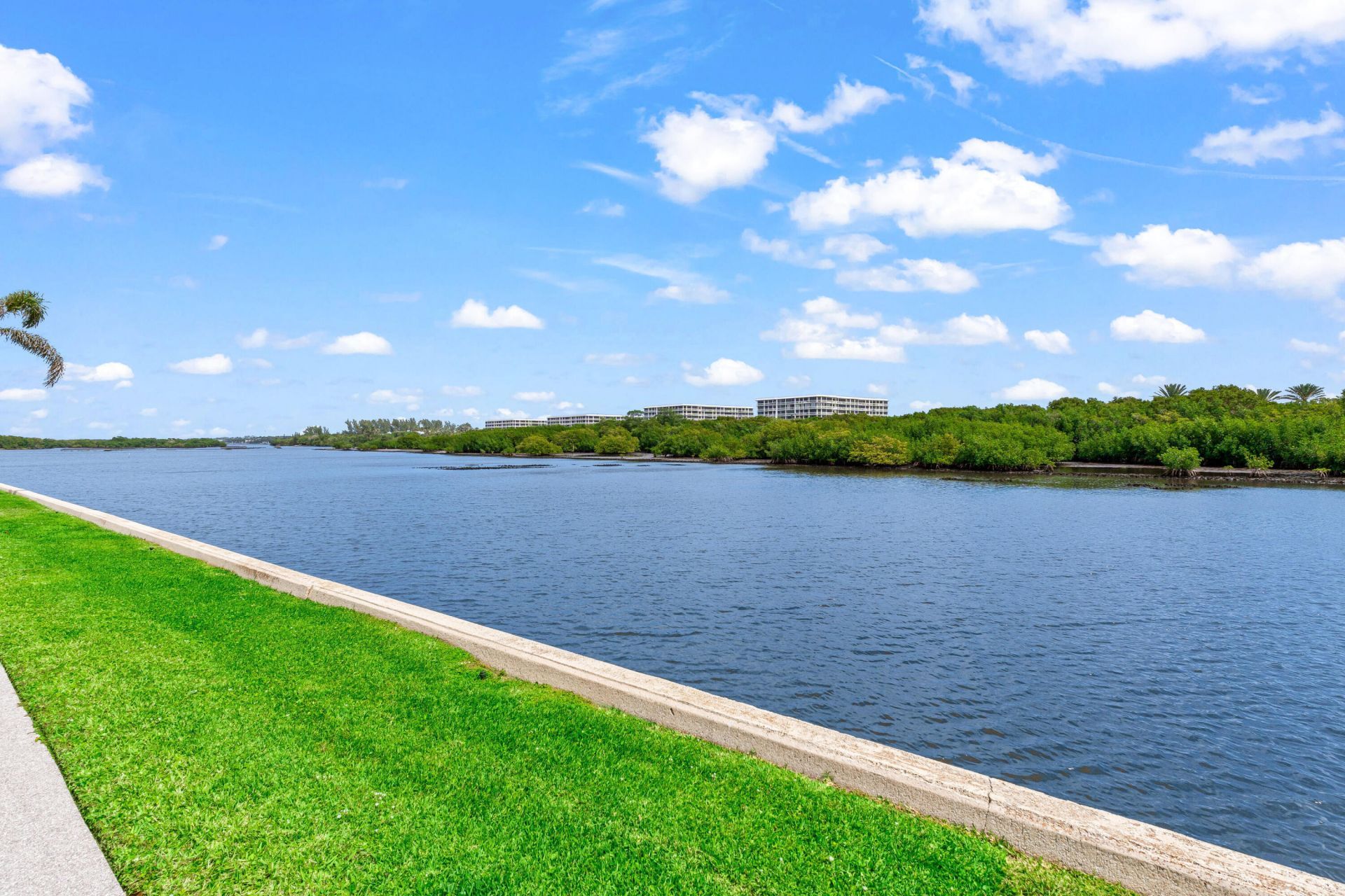 2185 Ibis Isle Road, Unit 1, Palm Beach, FL 33480 Photo