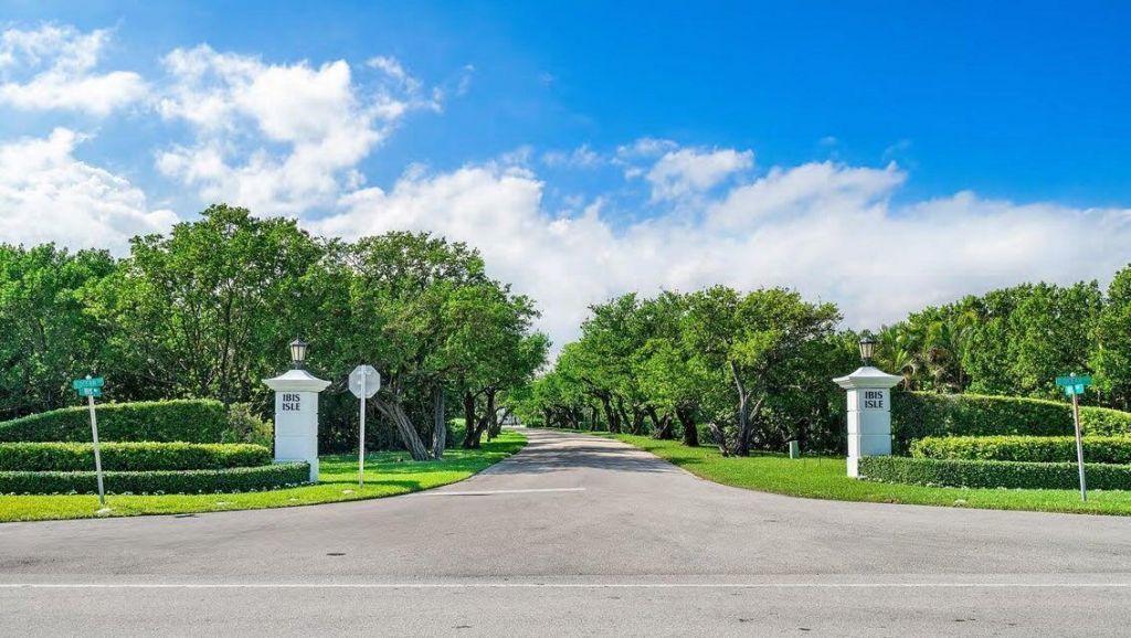 2185 Ibis Isle Road, Unit 1, Palm Beach, FL 33480 Photo