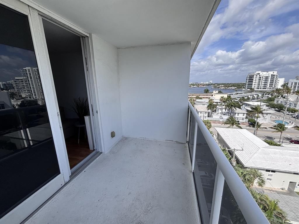 336 N Birch Road, Unit 8d, Fort Lauderdale, FL 33304 Photo
