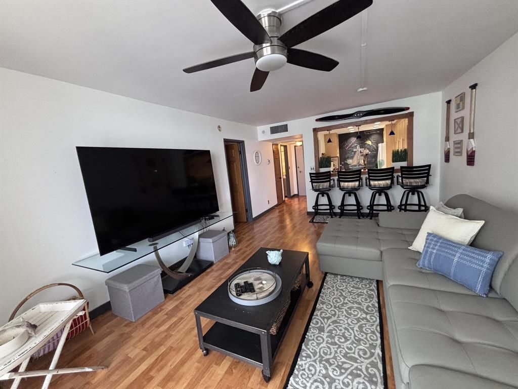336 N Birch Road, Unit 8d, Fort Lauderdale, FL 33304 Photo