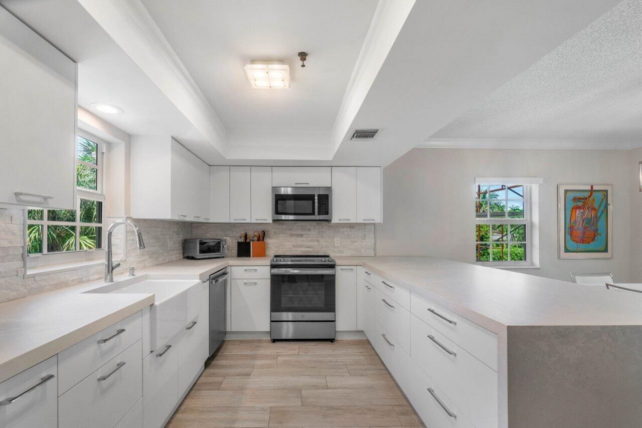 950 De Soto Road, Unit 2b, Boca Raton, FL 33432 Photo