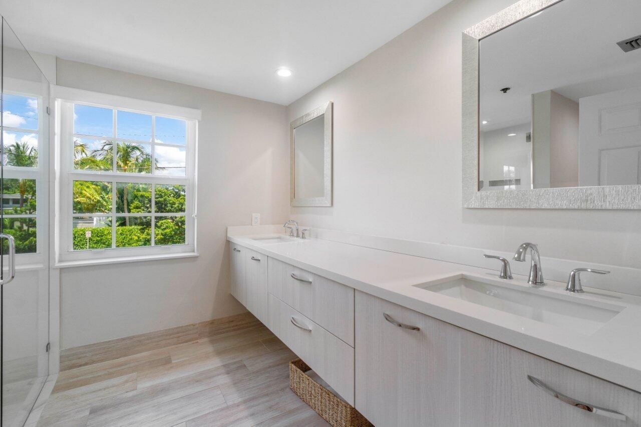950 De Soto Road, Unit 2b, Boca Raton, FL 33432 Photo