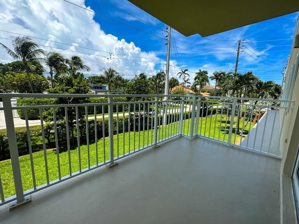 950 De Soto Road, Unit 2b, Boca Raton, FL 33432 Photo