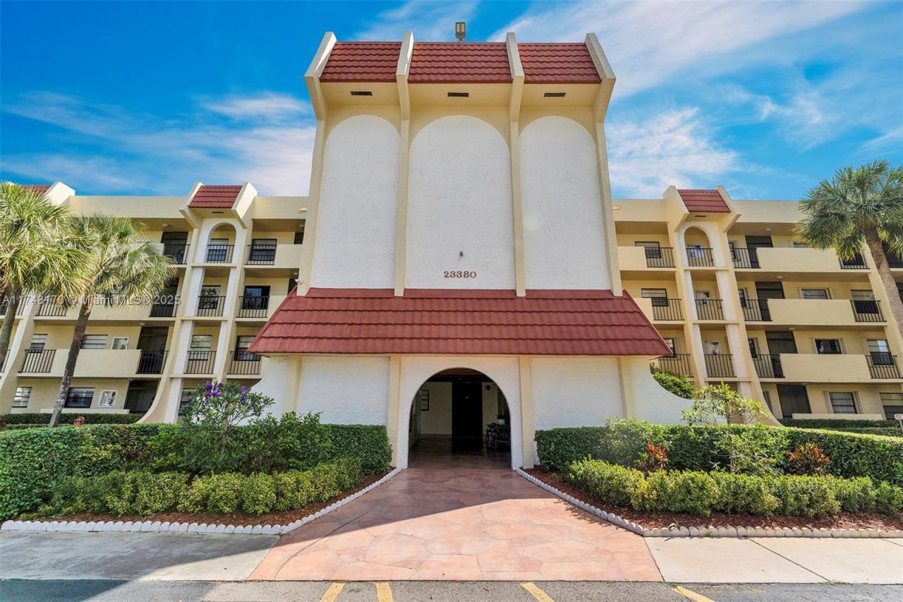 23380 Carolwood Lane, Unit 202, Boca Raton, FL 33428 Photo