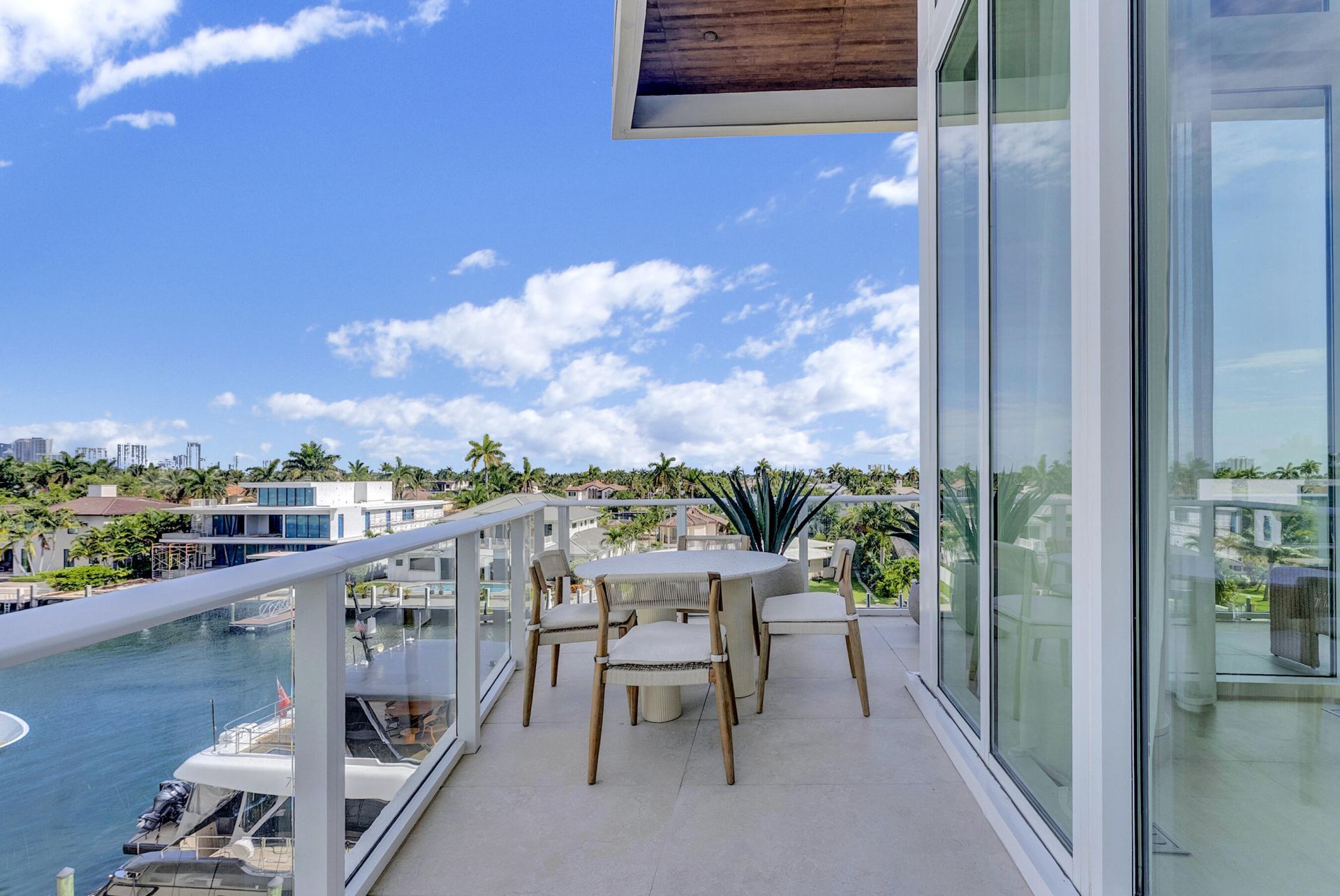 2321 SE 17th Street, Unit 401, Fort Lauderdale, FL 33316 Photo