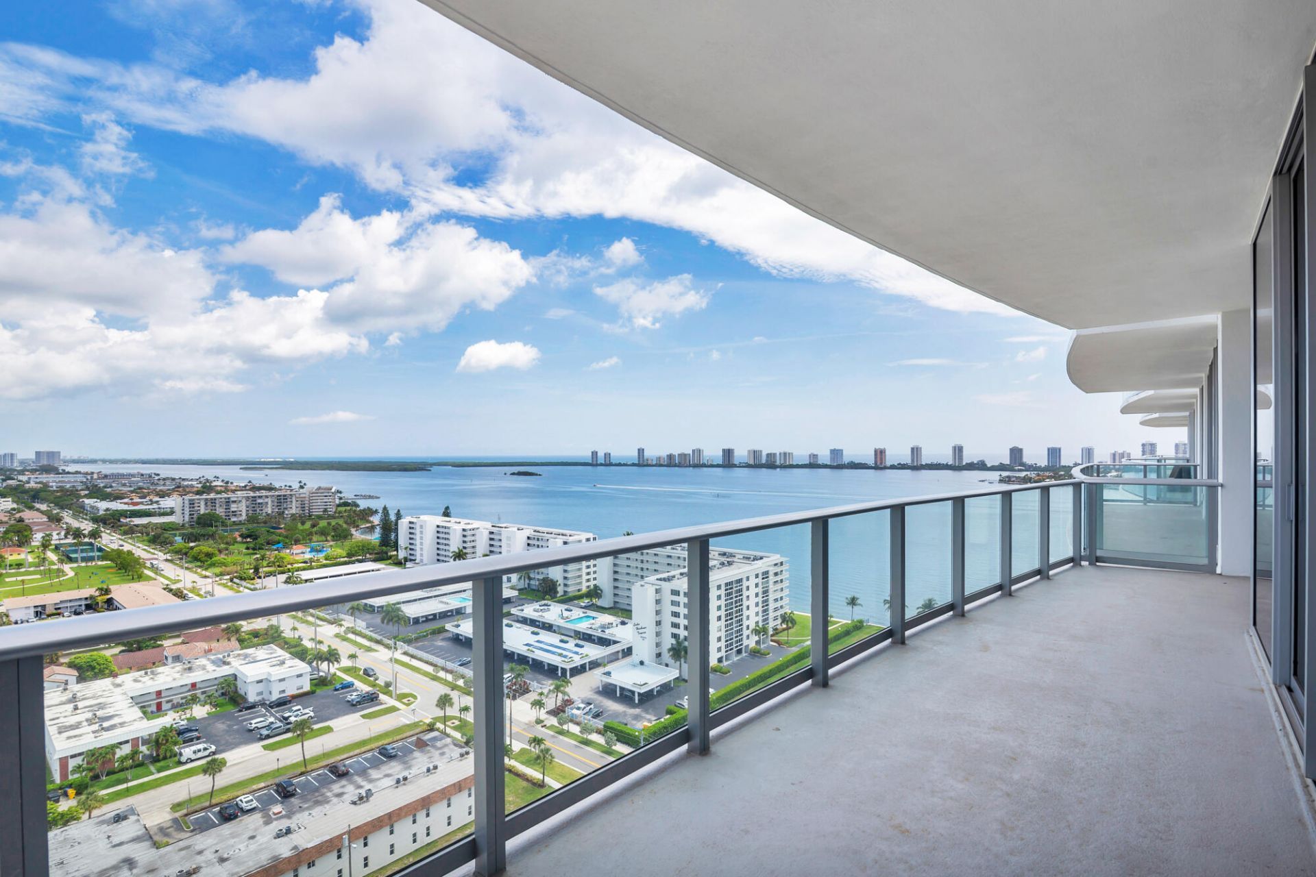 220 Lake Shore Drive, Unit 1813, Lake Park, FL 33403 Photo