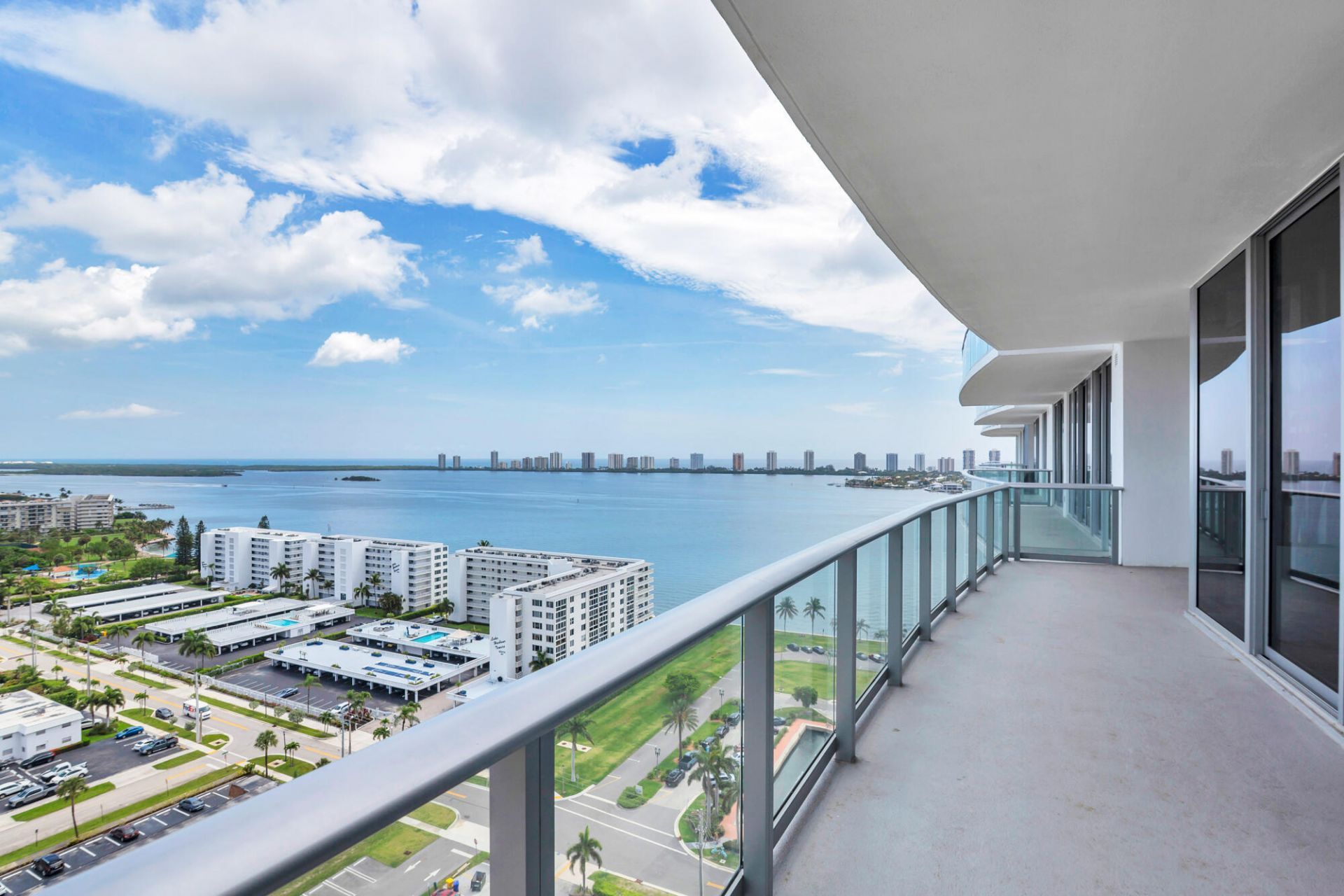 220 Lake Shore Drive, Unit 1813, Lake Park, FL 33403 Photo