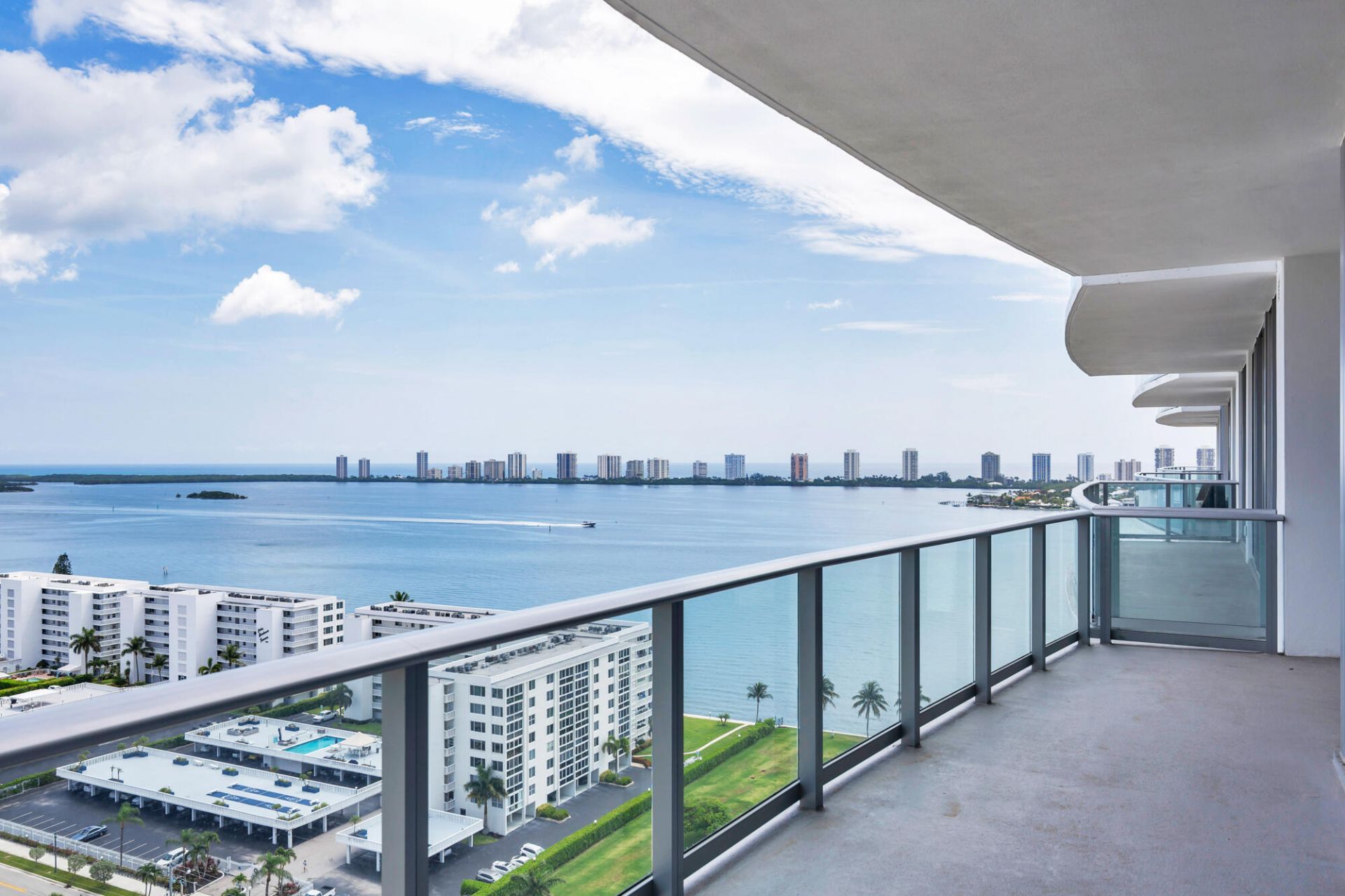 220 Lake Shore Drive, Unit 1813, Lake Park, FL 33403 Photo