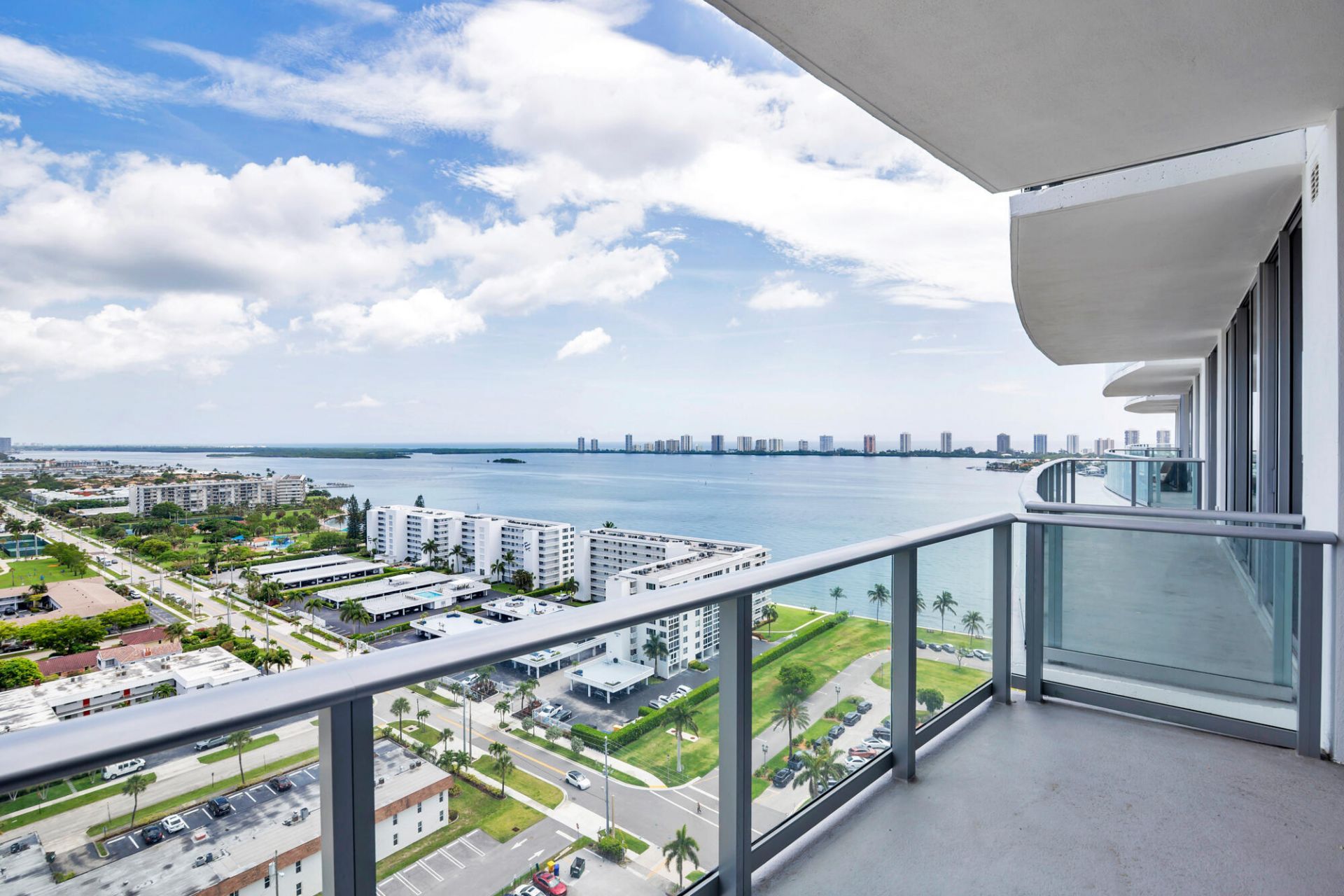 220 Lake Shore Drive, Unit 1813, Lake Park, FL 33403 Photo