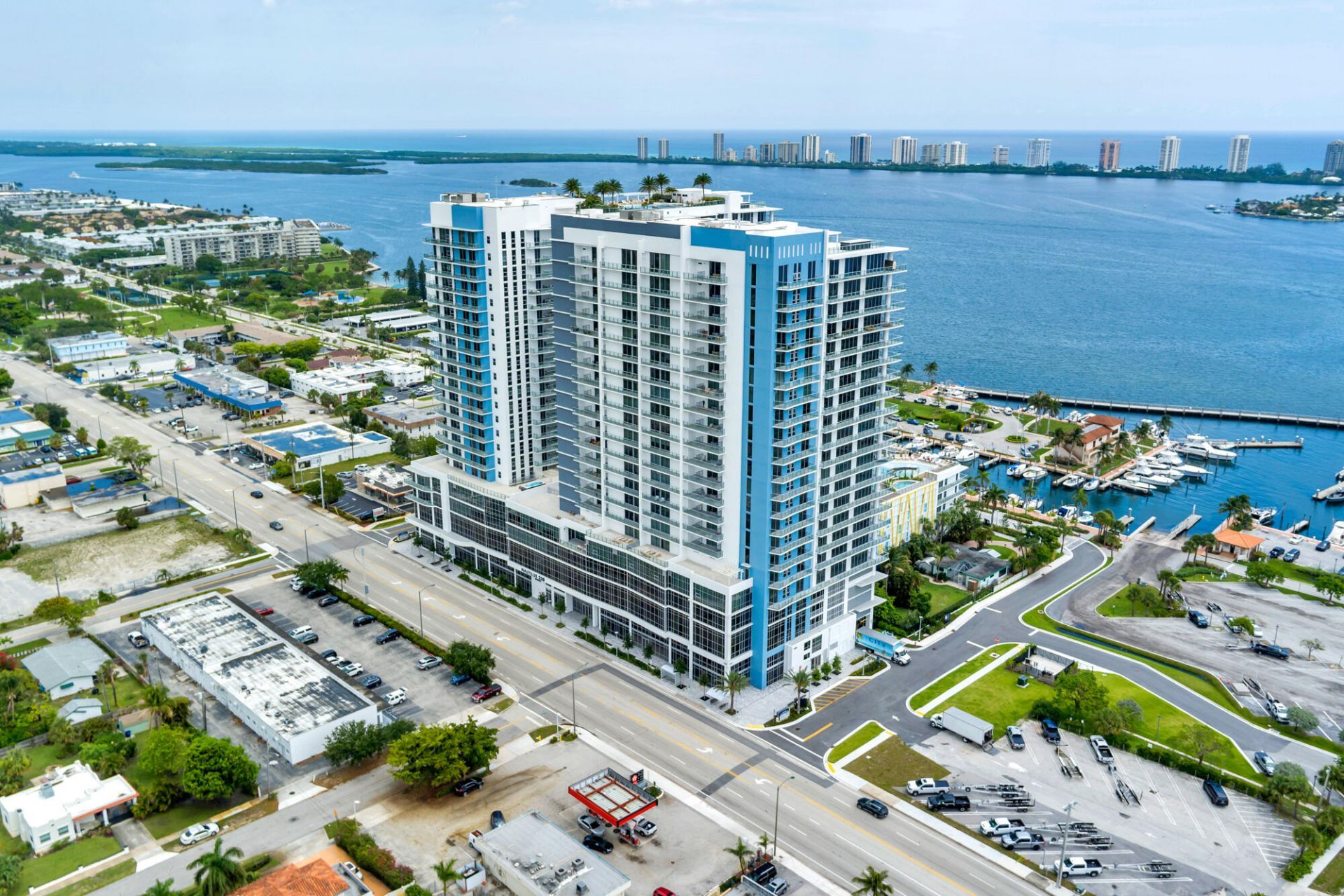 220 Lake Shore Drive, Unit 1813, Lake Park, FL 33403 Photo
