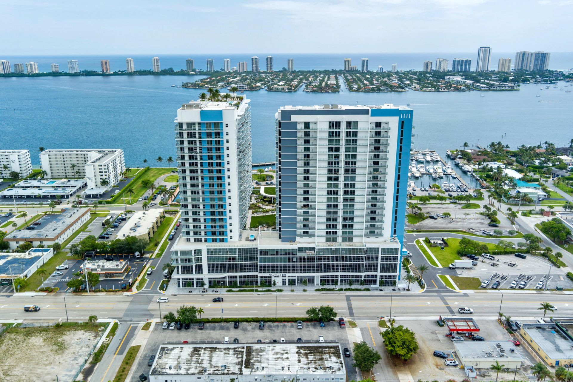 220 Lake Shore Drive, Unit 1813, Lake Park, FL 33403 Photo