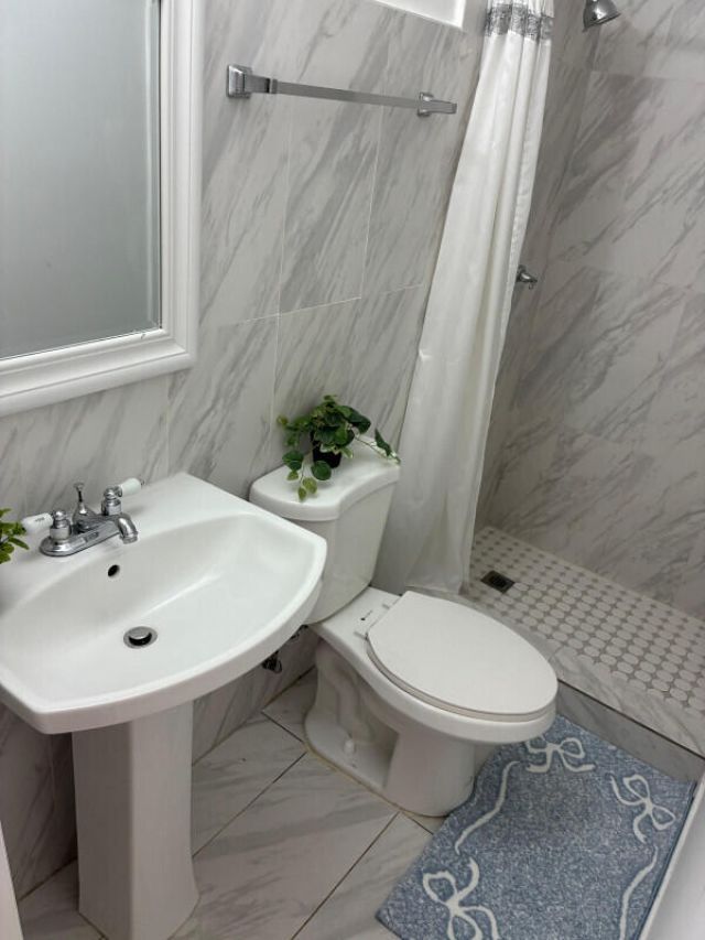2828 SW 2nd Street, Miami, FL 33135 Photo