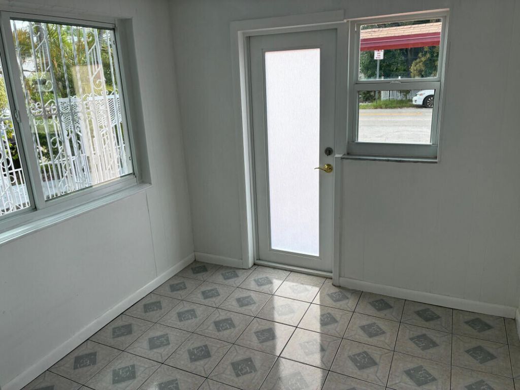 2828 SW 2nd Street, Miami, FL 33135 Photo