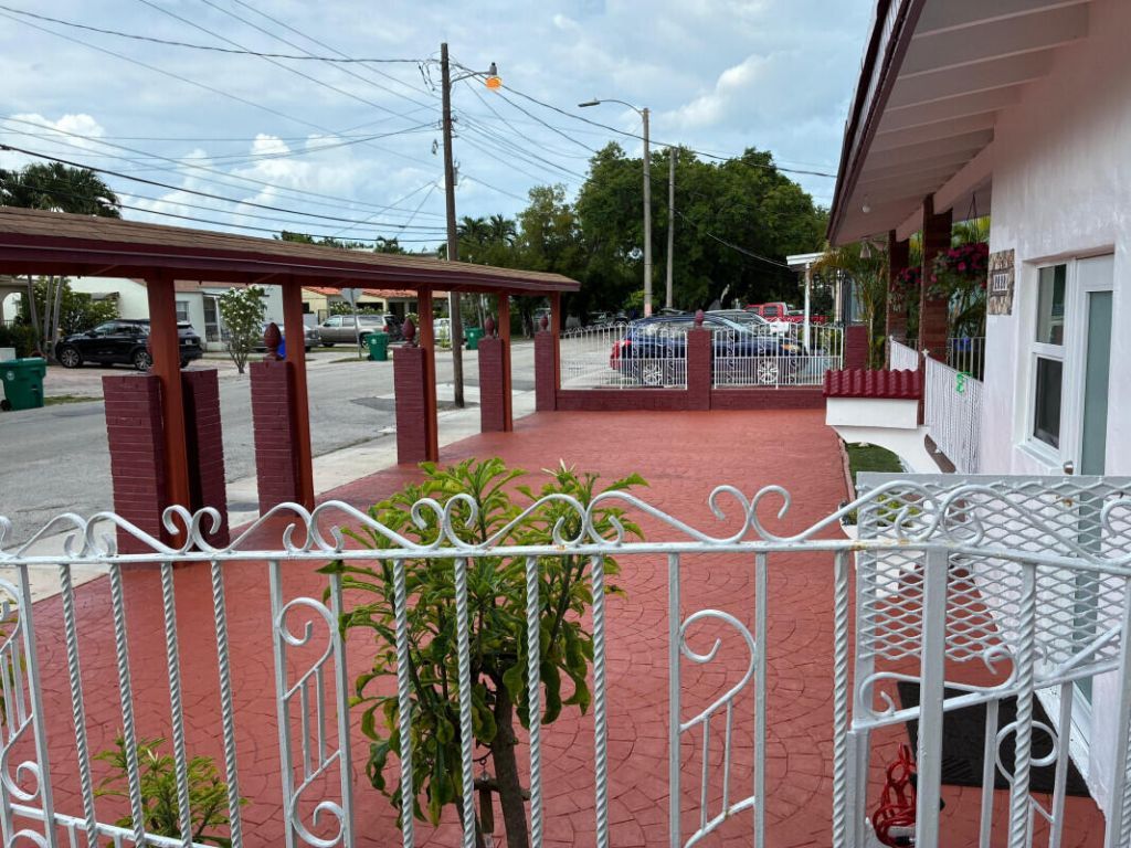 2828 SW 2nd Street, Miami, FL 33135 Photo