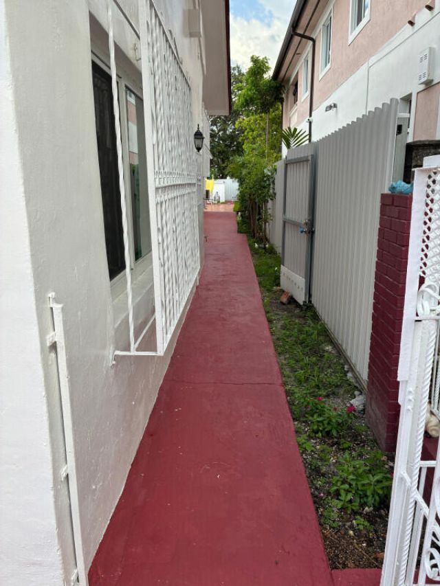 2828 SW 2nd Street, Miami, FL 33135 Photo