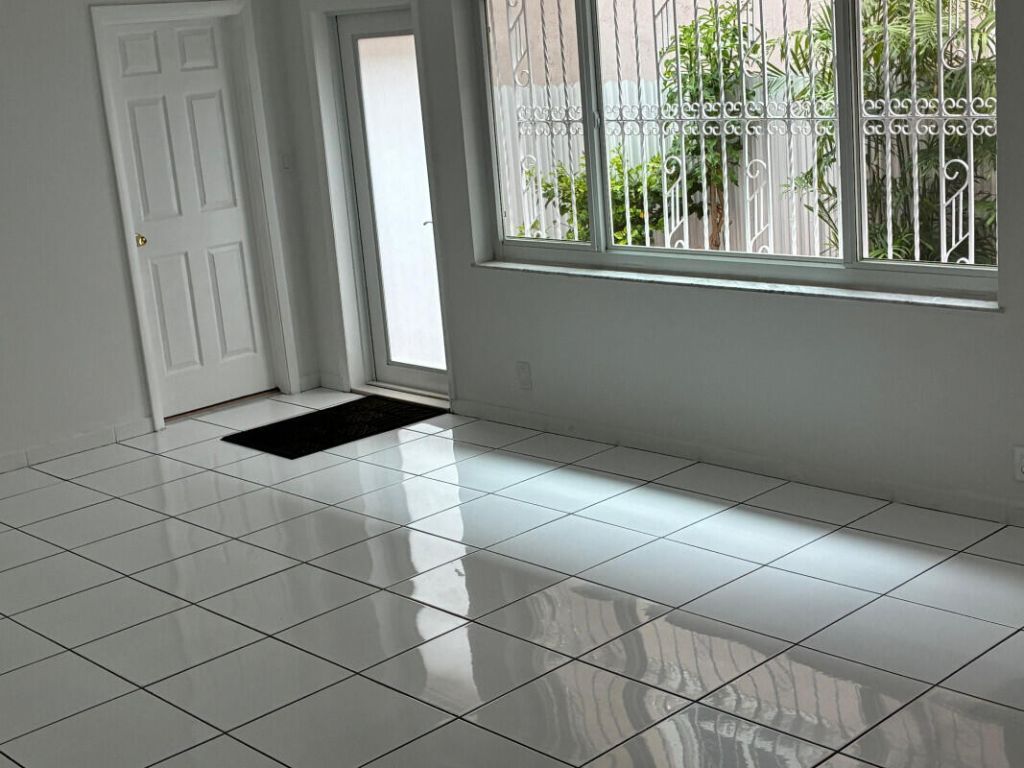 2828 SW 2nd Street, Miami, FL 33135 Photo