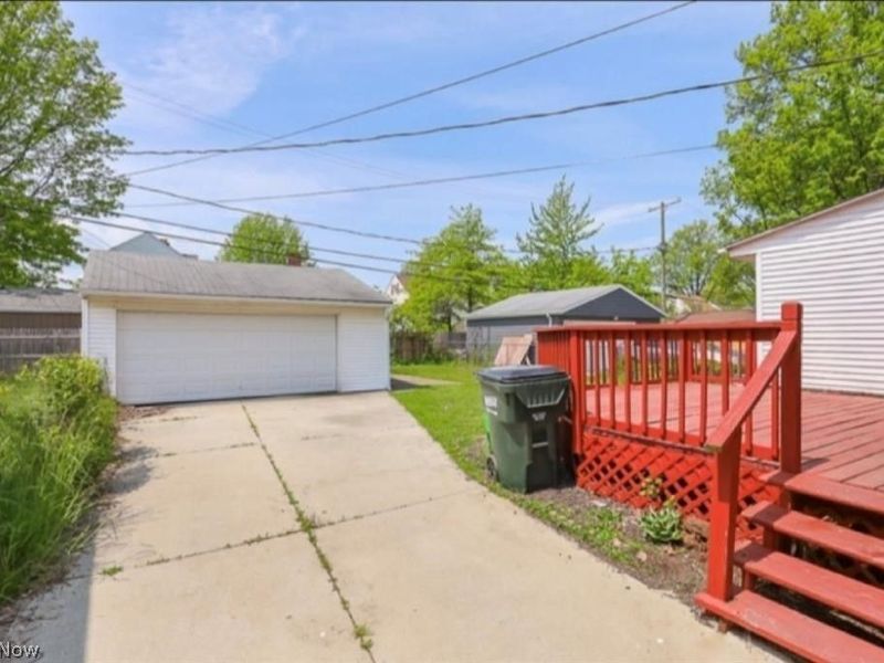 144 E 208th Street, Euclid, OH 44123 Photo 2