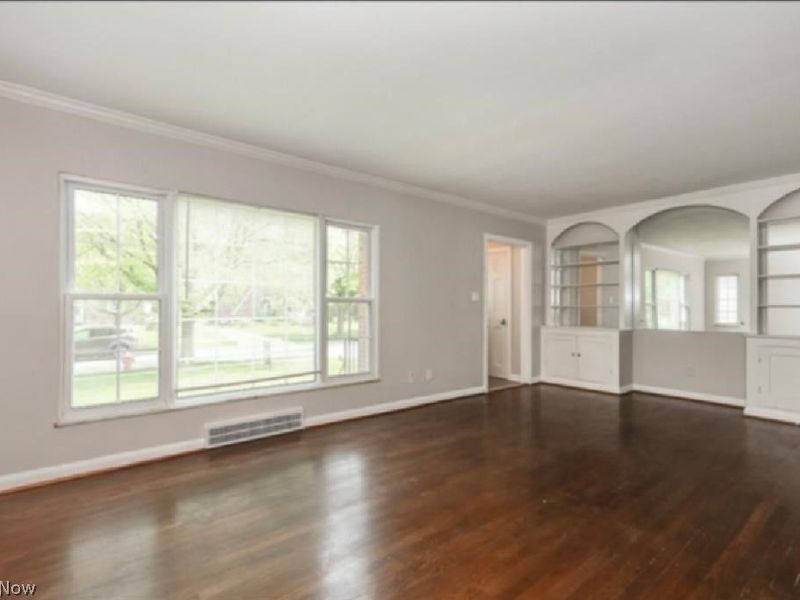 144 E 208th Street, Euclid, OH 44123 Photo 4