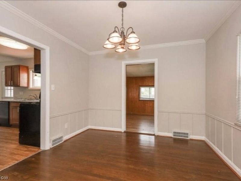 144 E 208th Street, Euclid, OH 44123 Photo 6