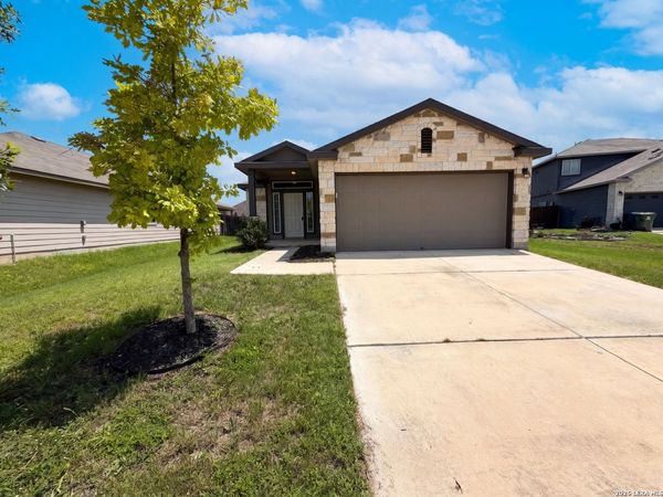 2275 Hawk Dr, New Braunfels, TX 78130