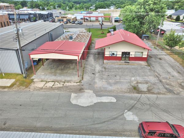 313 N Front Street , Eufaula, OK 74432