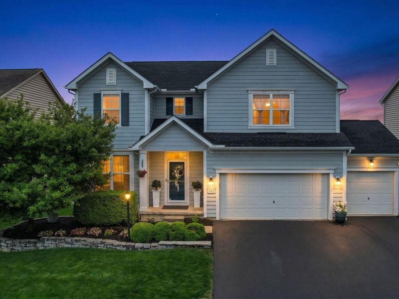 327 Fox Glen Drive E, Pickerington, OH 43147 Photo 2