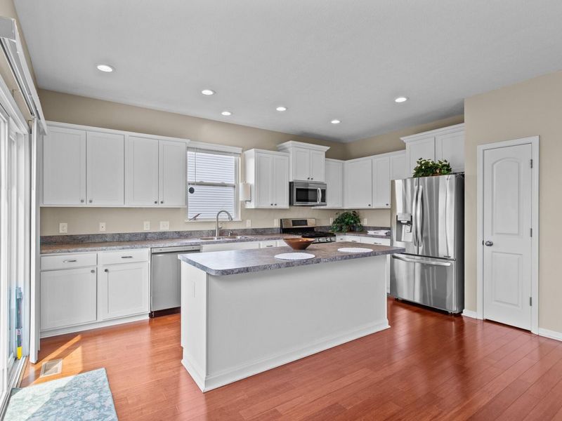 727 Lorenzo Drive, Marysville, OH 43040 Photo 5