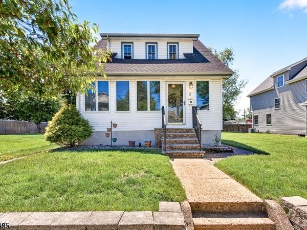3 Buchman St, Piscataway, NJ 08854